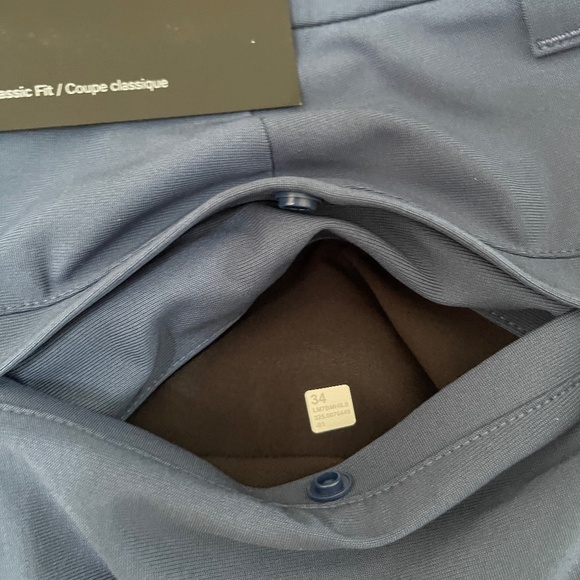 Lululemon Men ABC Classic Fit Navy Blue Shorts 7" Size 34 New With Tag - Picture 7 of 7